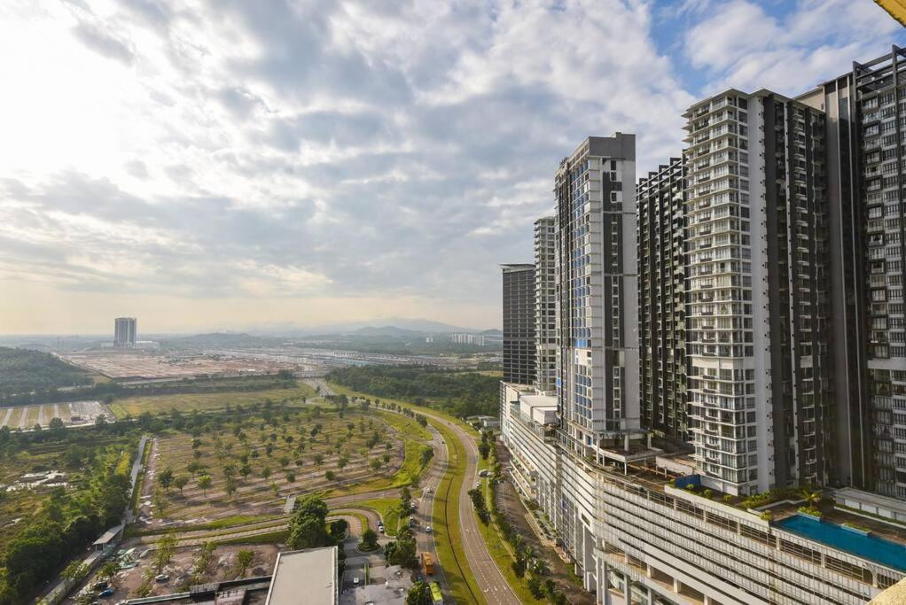 Afiniti Theme Suite By Nest Home【Legoland】 Nusajaya  Exterior photo